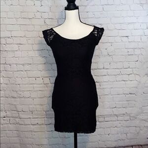🌸3/$15.00🌸 Nollie  Black Fitted Lace Dress